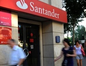 santander bank under fire customer service