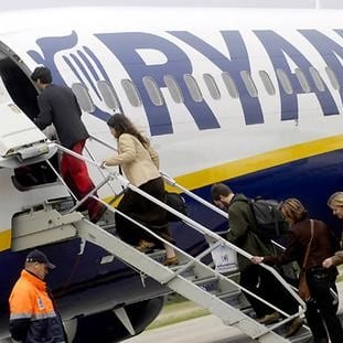 Ryanair passengers e