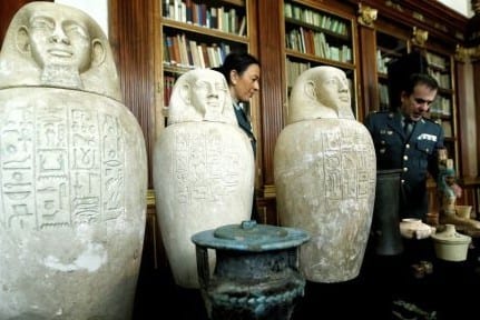 egyptian artefacts e