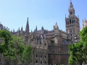 ICONIC: Seville's La Catedral y la Giralda