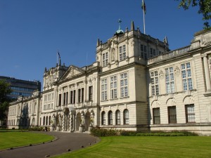 Cardiff_University_main_building (1)