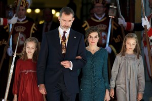 Queen Letizia with King Felipe VI and her daughters