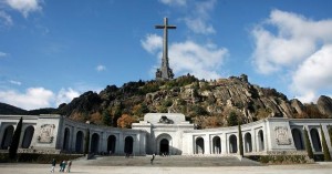 General Franco set tobe exhumed from his Valle de Los Caidos tomb