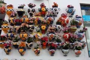 main-piece-colourful-flower-pots