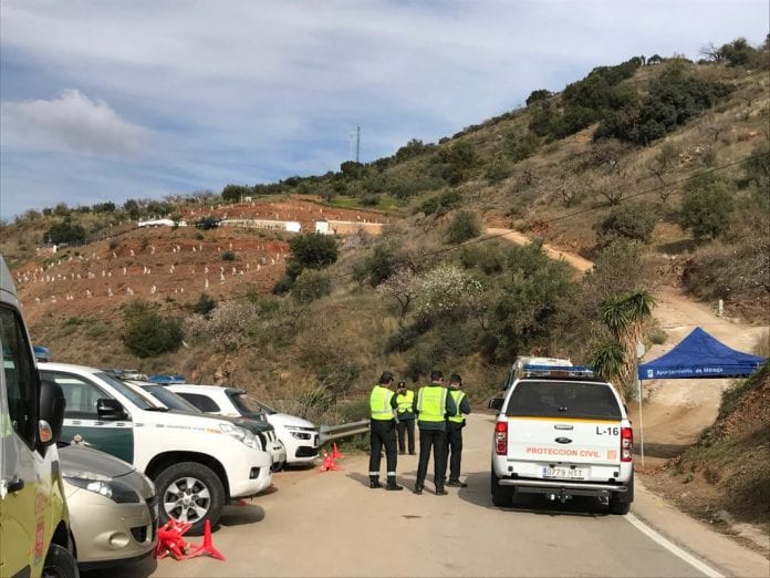 HEART-WRENCHING: Parents of trapped boy have slept next to Malaga well ...