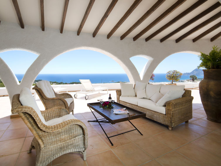 Luxury Villa Rentals And Sales