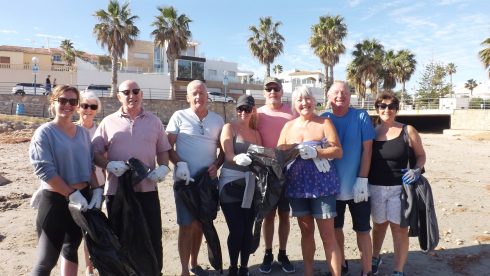 Playa Flamnca Clean Up Group Shot