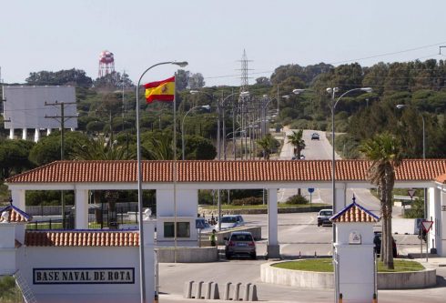 Mal Expulsado De La Cafeteria De Suboficiales De La Base Militar