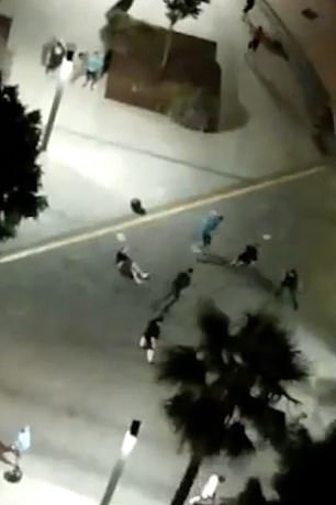 31011402 8544053 The_latest_video_shows_the_two_groups_of_brits_shouting_and_jeer A 2_1595326313831