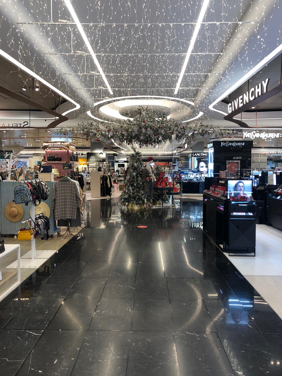 The Shops Are Empty Expats React To Black Friday Sales As Coronavirus Restrictions Curb Christmas Shopping Olive Press News Spain