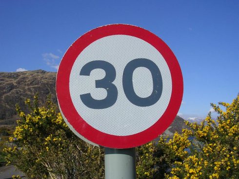 driving speed limit spain 30 photo: Michael Coghlan/flickr