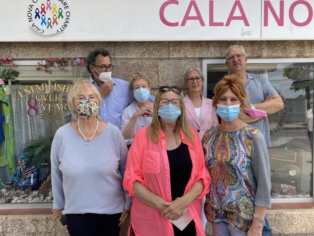 Cala Nova Cancer Charity Volunteers [9239]