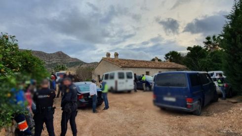 Police make 43 arrests as poorly paid foreign fruit and vegetable pickers are exploited on a farm in the Murcia area of Spain