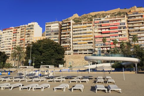 Illegal Costa Blanca outdoor drinks party is broken up by police at Alicante's El Postiguet beach in Spain