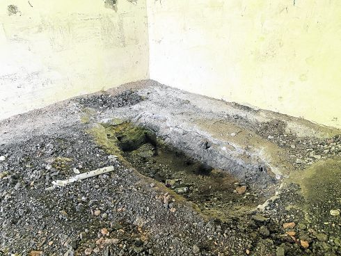 Pic 44 An Apparent Shallow Grave In A Side Annexe