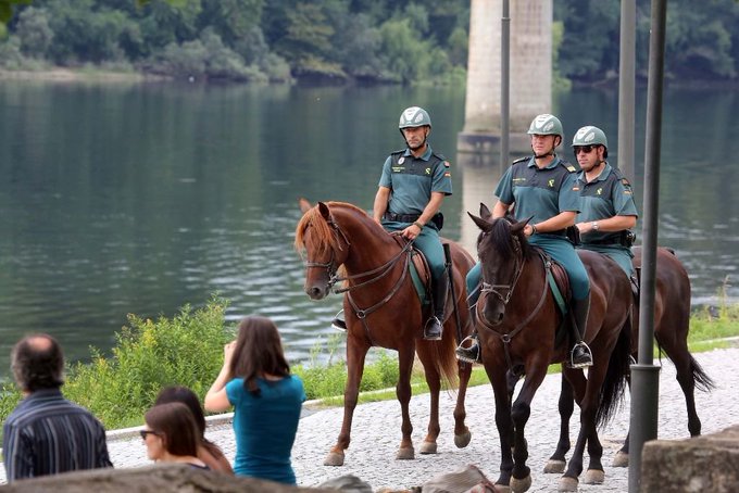 Guardia Civil En Caballo