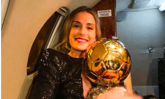 Alexia Putellas makes history as first Spanish Ballon d'Or winner since  1960 - Olive Press News Spain