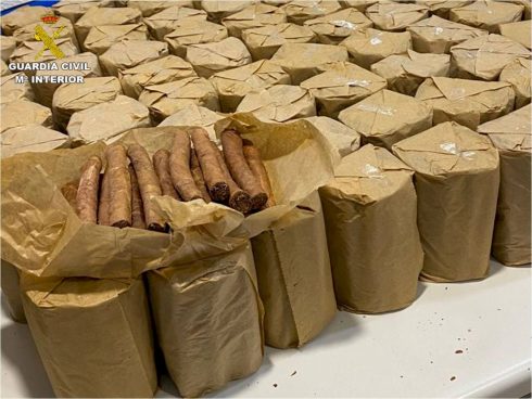 Elderly Motorist In Spain's Alicante Area Gets Caught With Almost 10,000 Illegal Cigars In His Boot