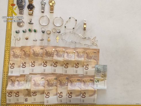 Cleaning Lady Steals Jewellery Worth €30,000 From Employer's Costa Blanca Home In Spain