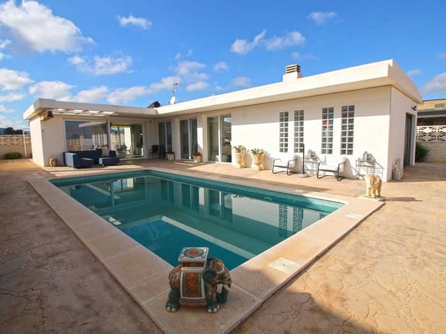 2 bedroom Villa for sale in Aspe with pool - € 285