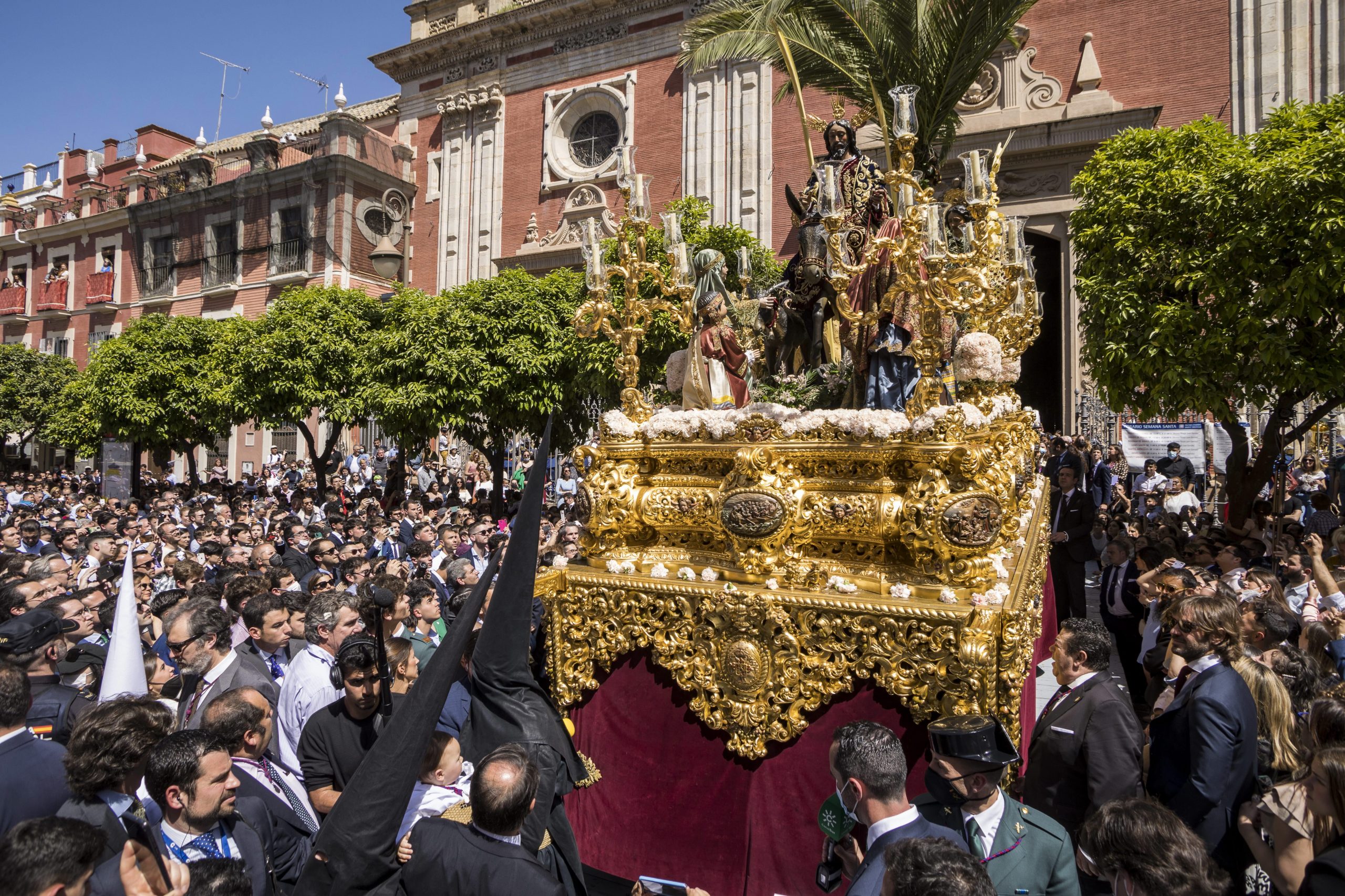 Semana Santa in Sevilla editorial photo. Image of friday - 90582376