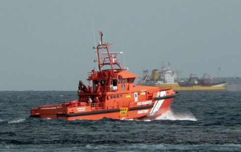 27 Migrants Including Six Children Die After Overloaded Inflatable Boat Capsizes South Of Gran Canaria In Spain