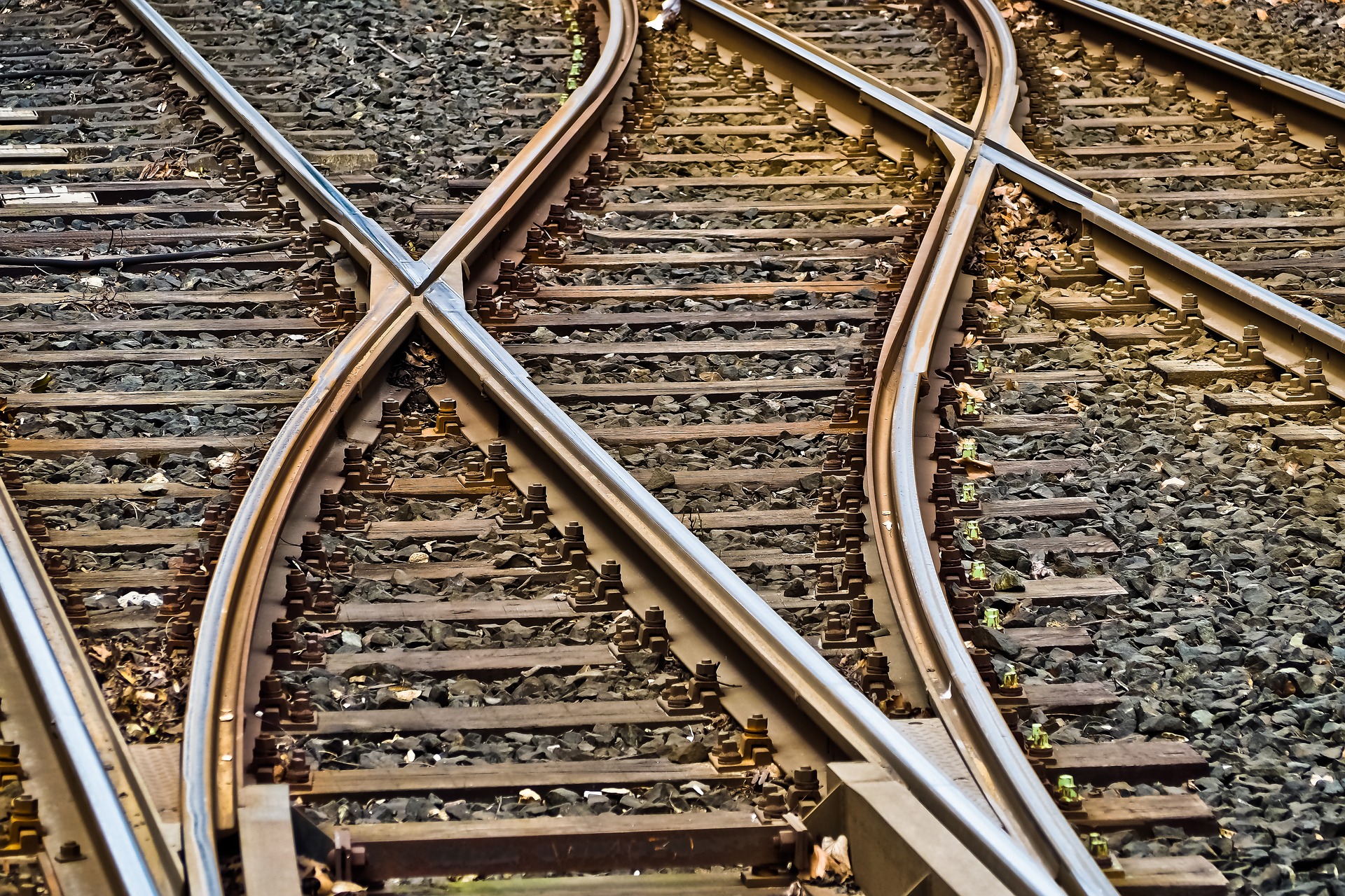 Train tracks, Tragedy as young man is killed by train in Spain’s Ronda whilst trying to rescue his dog