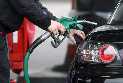 Petrol station prices in Spain could reach three euros per litre this summer