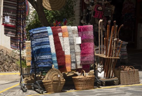 Coming To Alpujarra Jo Intro Traditional Rugs In Pampaneira