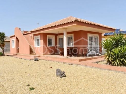 3 bedroom Villa for sale in La Alfoquia - € 154