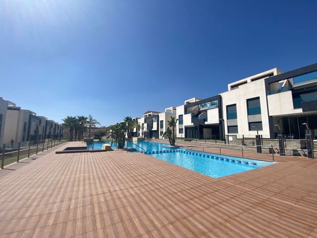 2 bedroom Penthouse for sale in Punta Prima with pool - € 209