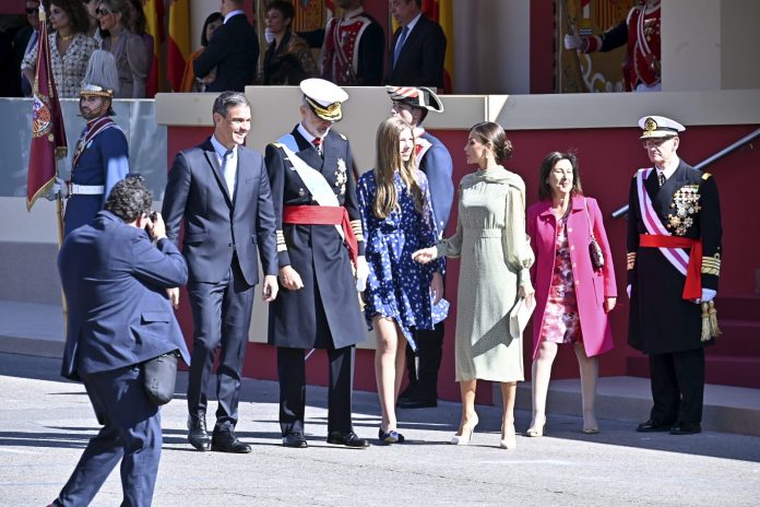 Pedro Sanchez Greeted By Boos And Jeers At National Day Military Parade