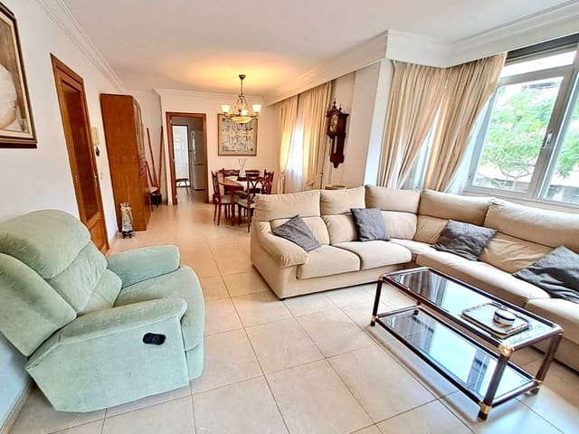 4 bedroom Flat for sale in Inca - € 243