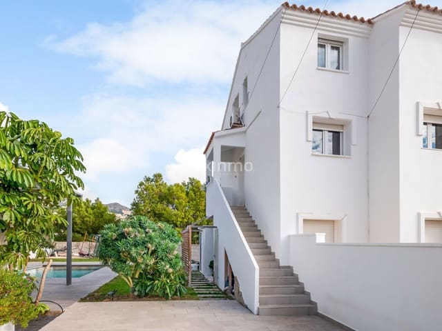 3 bedroom Terraced Villa for sale in Altea with pool - € 320