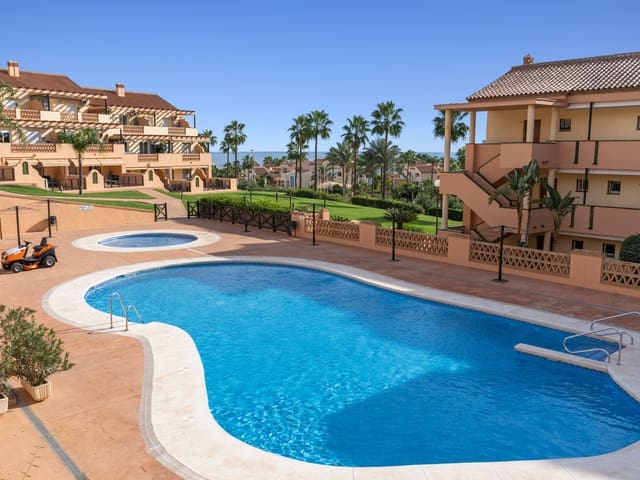 4 bedroom Apartment for sale in El Faro with pool garage - € 430