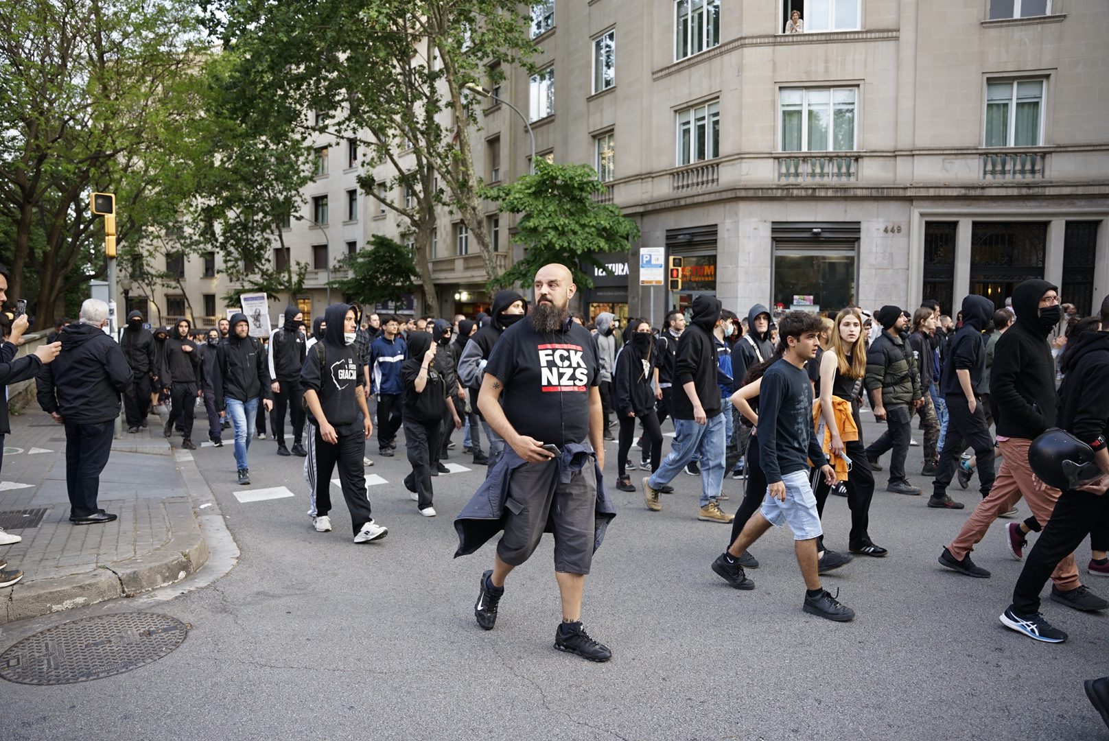 Manifestaciones En Barcelona Por Los Dos Edificios Ocupados En El Barrio De La Bonanova