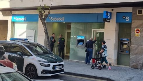 Robbers Flee With Just E500 After Bank Stick Up On Spains Costa Blanca