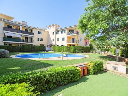 2 bedroom Apartment for sale in Sa Torre (Llucmajor) with pool - € 300