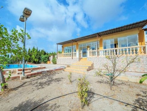 6 bedroom Villa for sale in Muchamiel / Mutxamel with pool garage - € 230