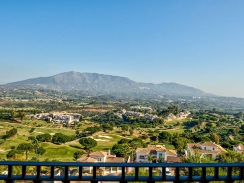 2 bedroom Apartment for sale in La Cala Golf with pool garage - € 297