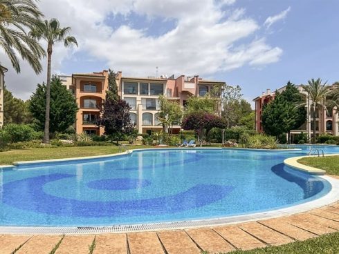 3 bedroom Apartment for sale in Santa Ponsa with pool - € 749