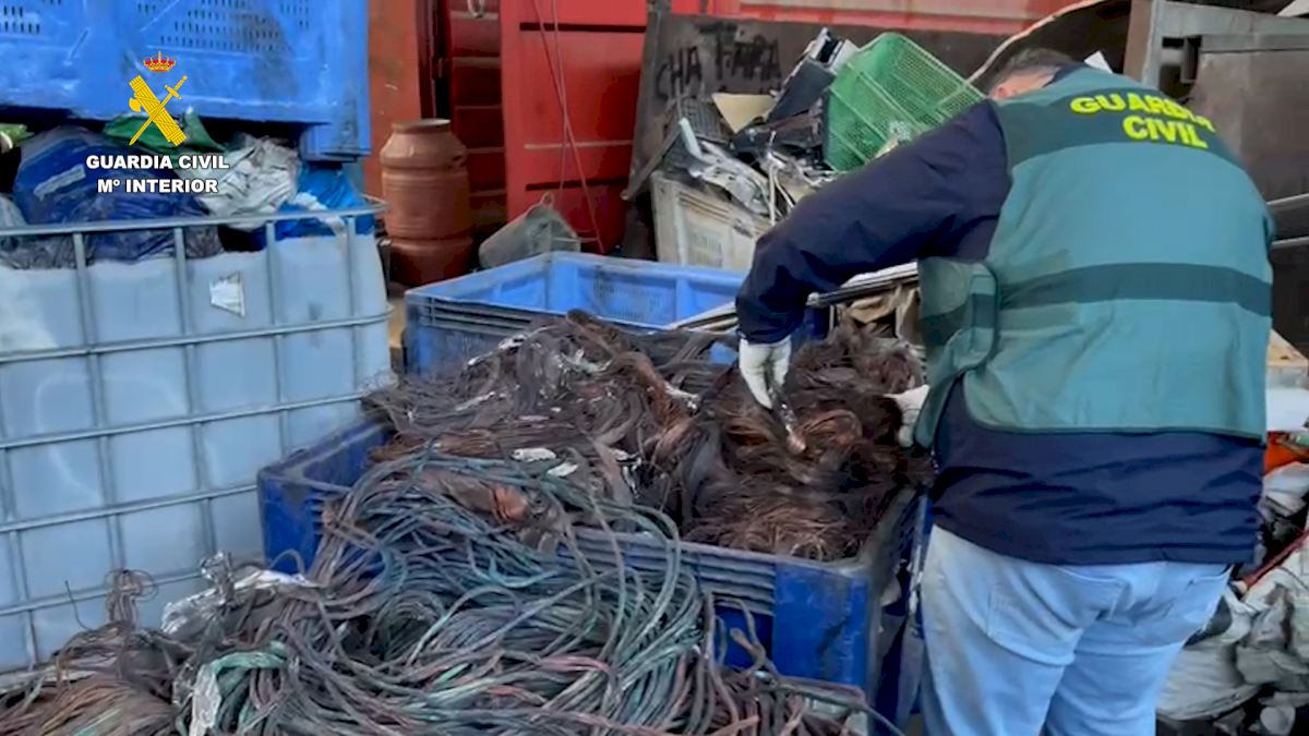 Gang stole tons of copper wire from phone installations across Spain's Murcia region