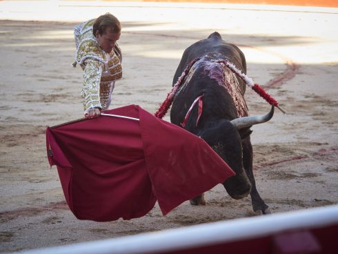 Controversy over comedy bullfighting show featuring dwarf matadors as president of Spain's Murcia region gets plea to stop it