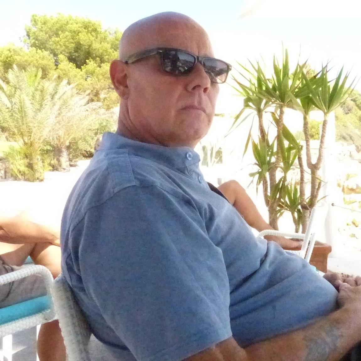 Jealous expat who slashed girlfriend' 15 times in drunk and drug-fuelled rage before dumping body gets his prison time cut on Spain's Costa Blanca