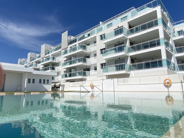 3 bedroom Apartment for sale in Torrox with garage - € 337