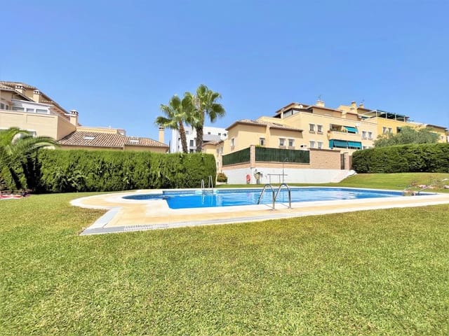 2 bedroom Flat for sale in Estepona with pool garage - € 282