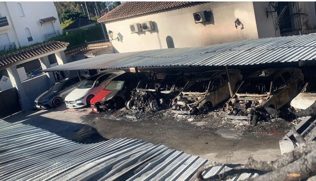 Fire at parking garage in Marbella