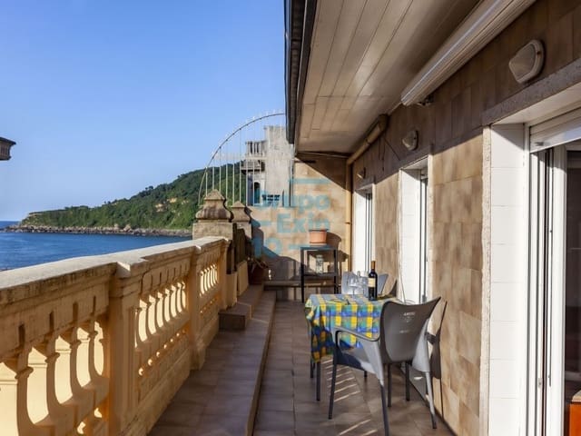 3 bedroom Flat for sale in Donostia-San Sebastian - € 985