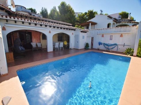 3 bedroom Villa for sale in Monte Pego with pool - € 428