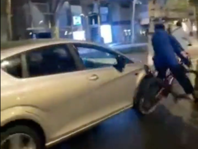 Motorist runs over pro-Palestine protestors